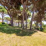 Апартаменты Les Coteaux De La Nartelle-3 By Interhome