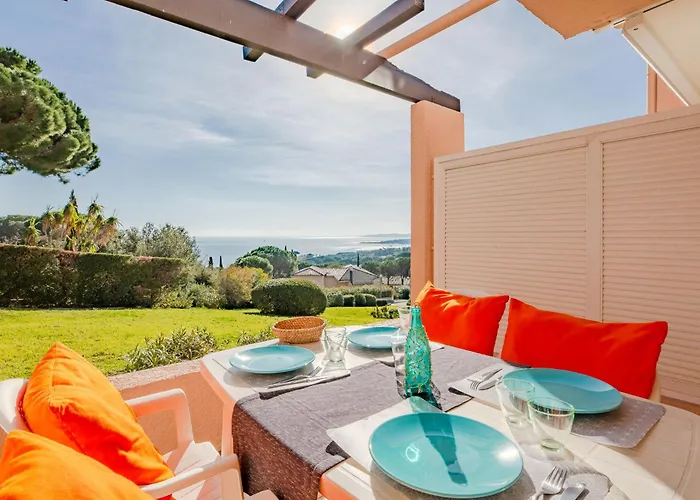 Les Coteaux De La Nartelle-3 By Interhome