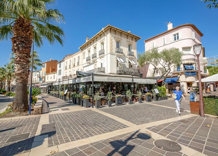 Apartment Les Coteaux De La Nartelle-3 By Interhome